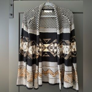 RD Style Black and Tan Patterned Poncho
